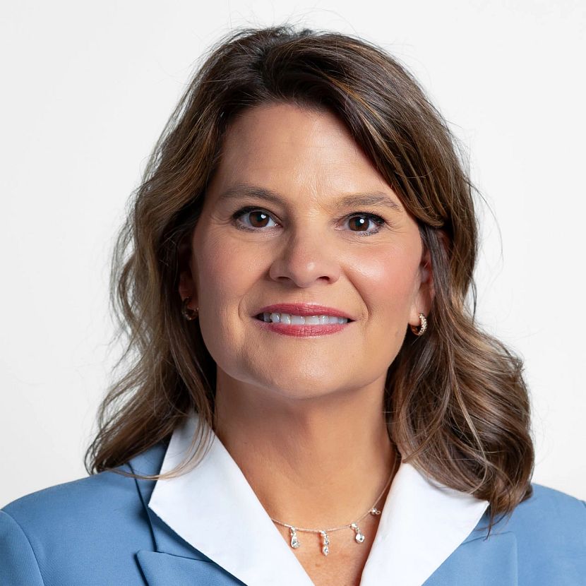 Linda Nedelcoff Portrait